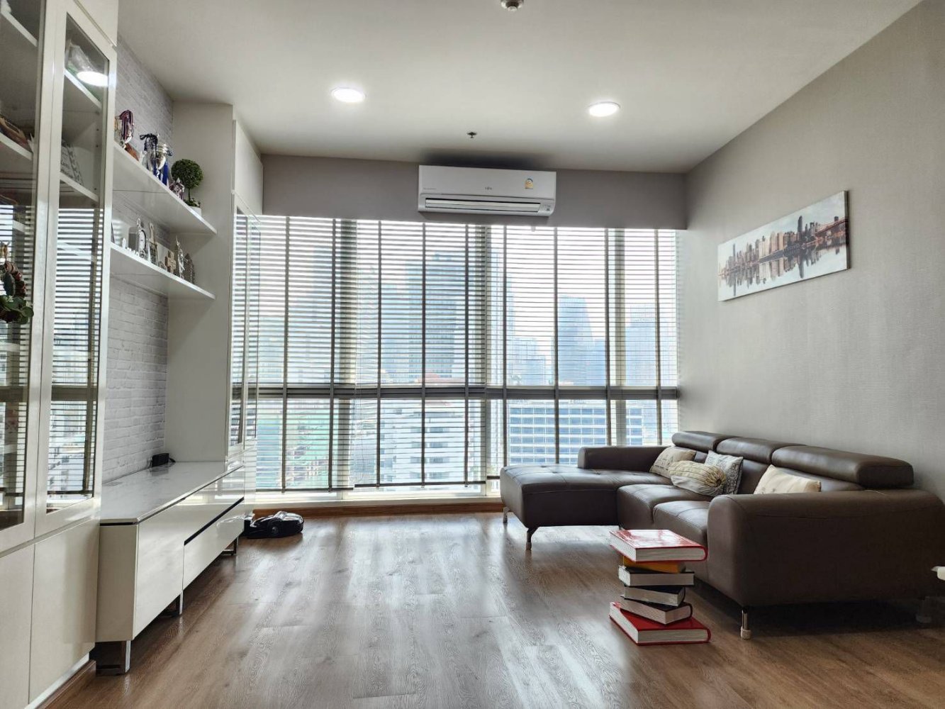 Кондоминиум  с 2 спальнями в Клонг Тоэй, Таиланд № 58169