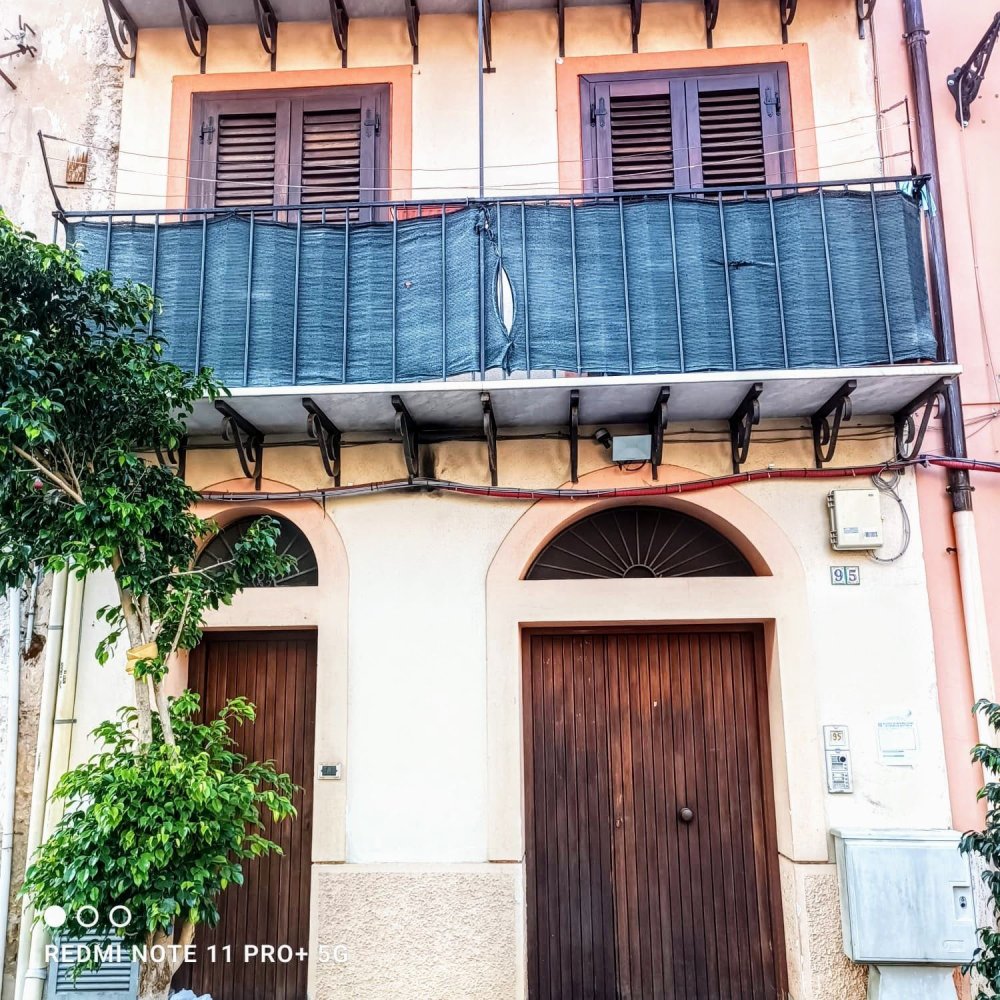 2غرفة شقة في Palermo, Italy رقم 50012