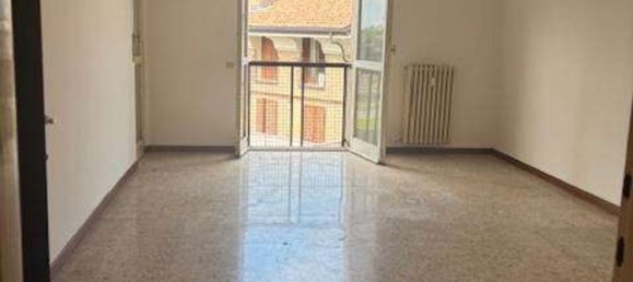 3-Zimmer Wohnung in Verano Brianza, Italy, Nr. 275381 4
