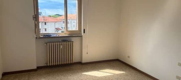 3-Zimmer Wohnung in Verano Brianza, Italy, Nr. 275381 10