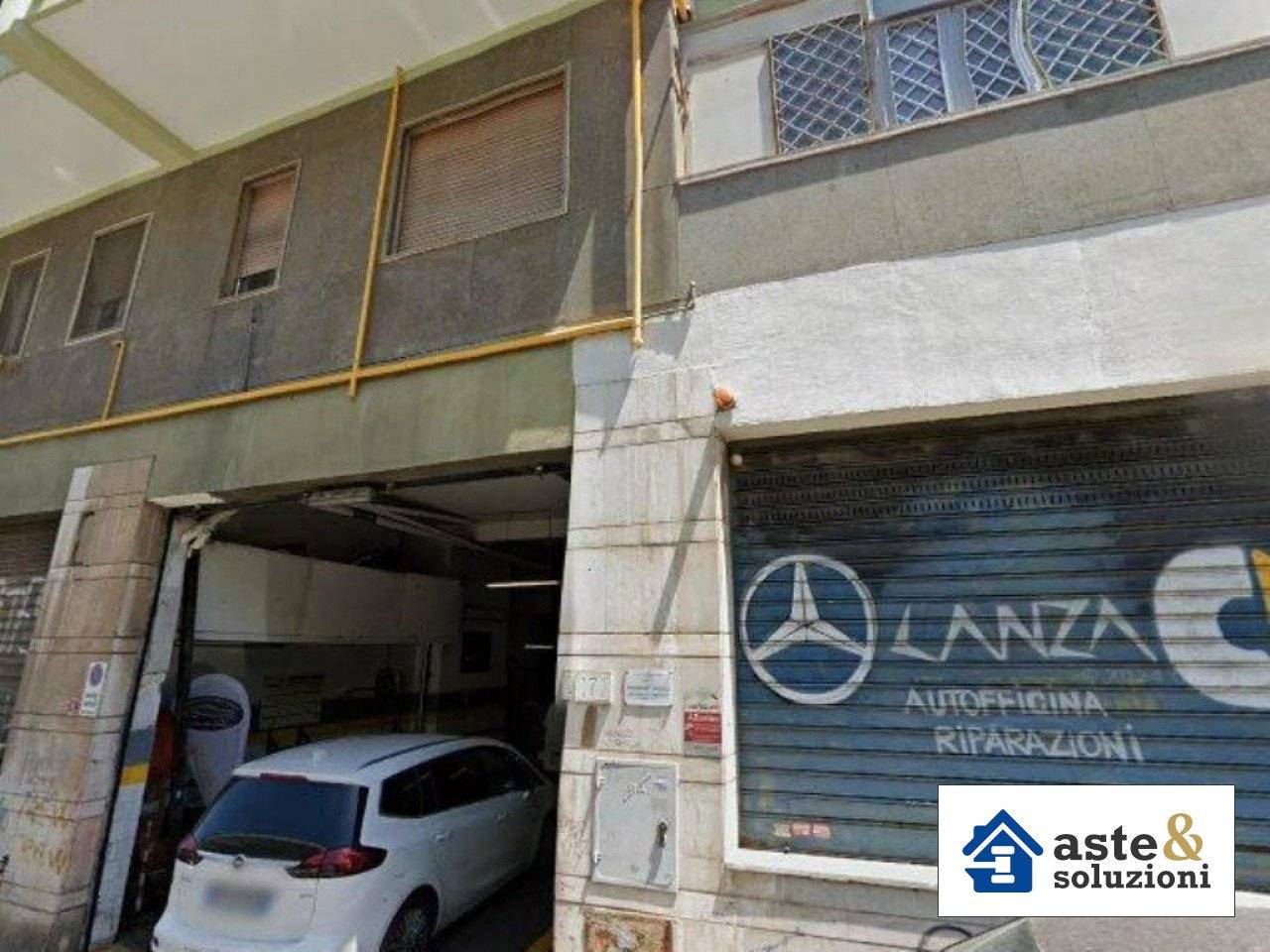 597m² Commercial property in Rome, Italy No. 385850