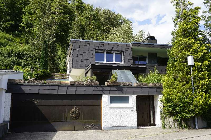 9-Zimmer Villa in Zollernalbkreis, Germany, Nr. 60282