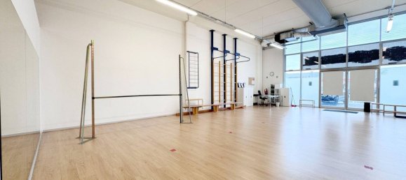 Коммерческая недвижимость 270м² в Понтедера, Италия № 328079 8