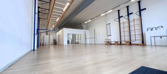 Коммерческая недвижимость 270м² в Понтедера, Италия № 328079 5