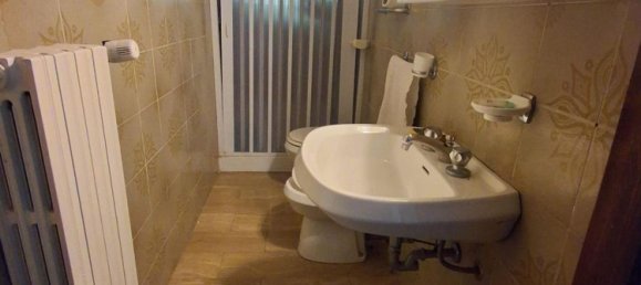 12 bedrooms House in Villetta Barrea, Italy No. 325278 7