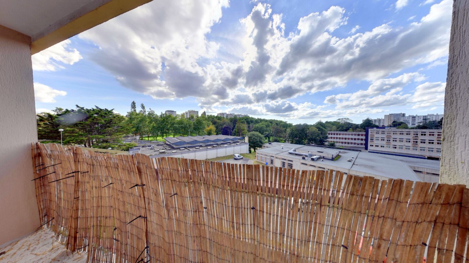 2 bedrooms Apartment in Brest, France No. 194748