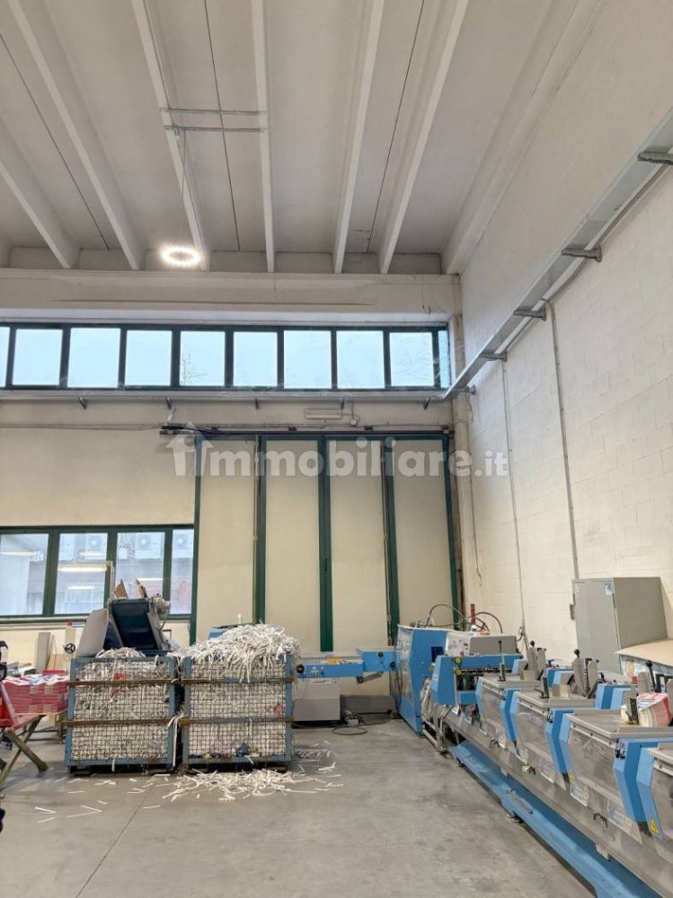 5-salle Entrepôt à Sommacampagna, Italy No. 289241