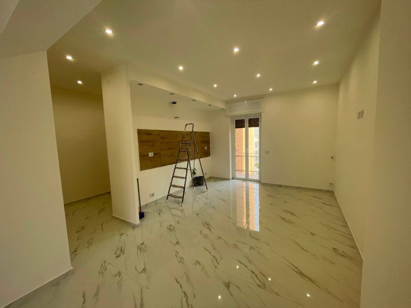 4 bedrooms Apartment in Syracuse, Italy No. 331866