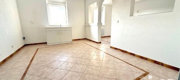 2 bedrooms Apartment in Terville, France No. 42454 4
