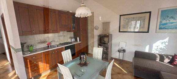 2 rooms Apartment in Naples, Italy No. 29284 11