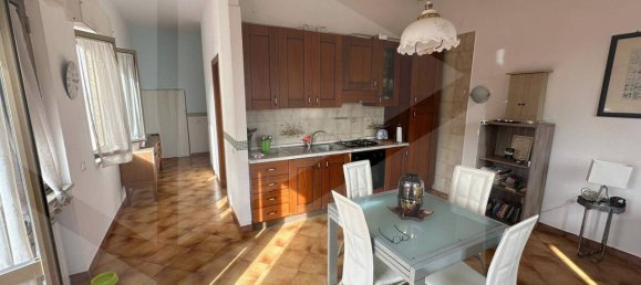 2 rooms Apartment in Naples, Italy No. 29284 6