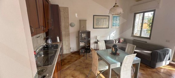 2 rooms Apartment in Naples, Italy No. 29284 9