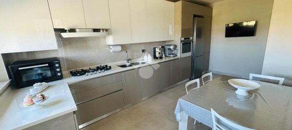 2 bedrooms Apartment in Aprilia, Italy No. 329441 8