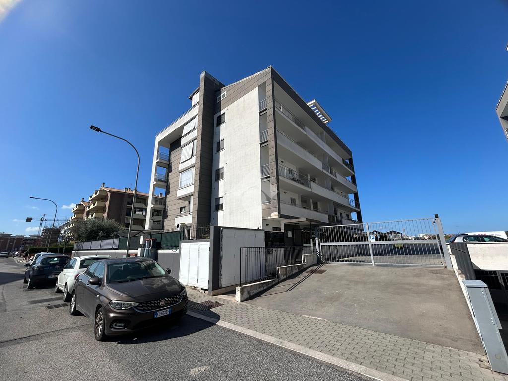 2 bedrooms Apartment in Aprilia, Italy No. 329441