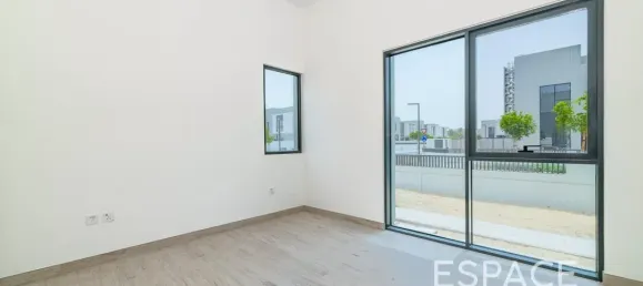 Villa de 5 dormitorios en Al Furjan, UAE No. 106095 10