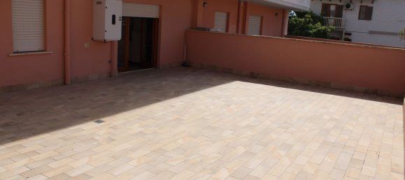 Квартира с 2 спальнями в Неттуно, Италия № 356446 4