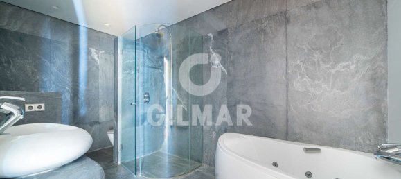 Dúplex de 5 dormitorios en Madrid, Spain No. 69523 16