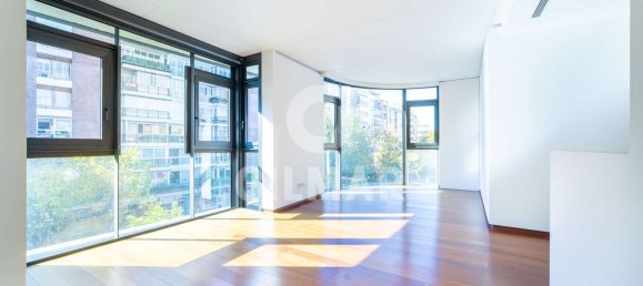 Dúplex de 5 dormitorios en Madrid, Spain No. 69523 2