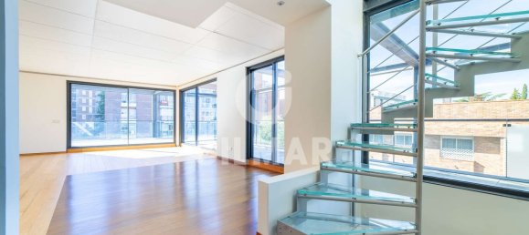 Dúplex de 5 dormitorios en Madrid, Spain No. 69523 21