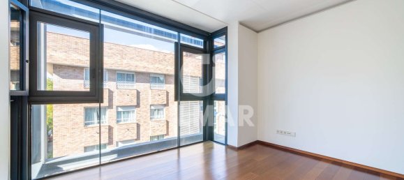 Dúplex de 5 dormitorios en Madrid, Spain No. 69523 15