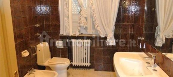 3 chambres Appartement à Parma, Italy No. 298160 2