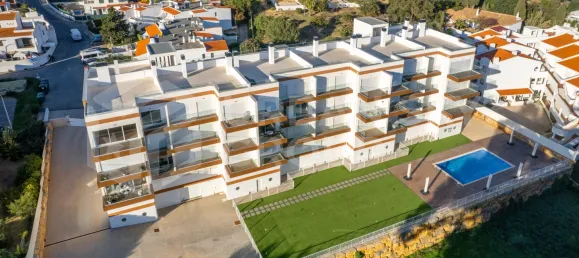 Apartamento de 3 dormitorios en Albufeira, Portugal No. 61288 2