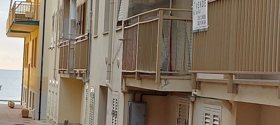 3 rooms Apartment in San Vincenzo, Italy No. 82930 2