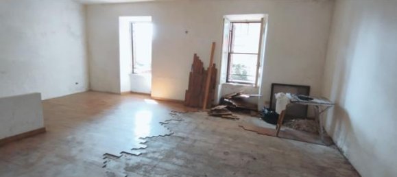 Дом с 5 комнатами в Морлупо, Италия № 358187 4