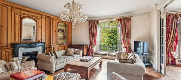 4 bedrooms Apartment in Paris, France No. 113368 8