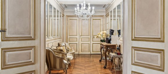 4 bedrooms Apartment in Paris, France No. 113368 10