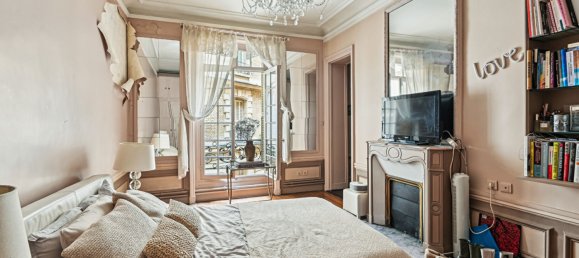 4 bedrooms Apartment in Paris, France No. 113368 13