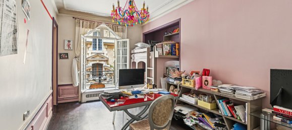 4 bedrooms Apartment in Paris, France No. 113368 14