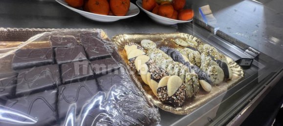 5 rooms Commercial property in Florence, Italy No. 39129 12