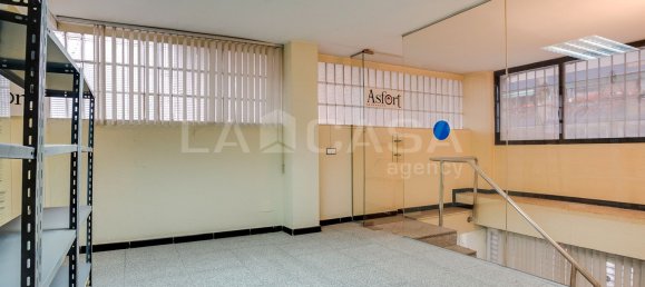  عقار تجاري في Cornella De Llobregat, Spain 551متر مربع رقم 182277 24