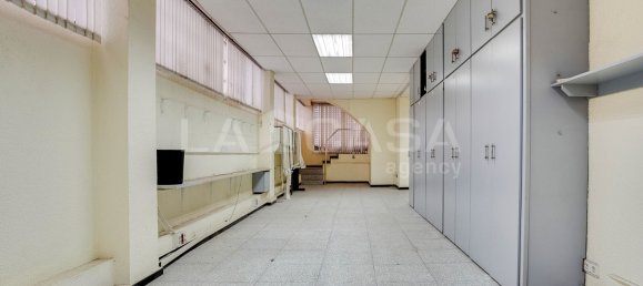 عقار تجاري في Cornella De Llobregat, Spain 551متر مربع رقم 182277 18