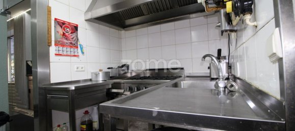 115m² Commercial property in Braga, Portugal No. 39647 5