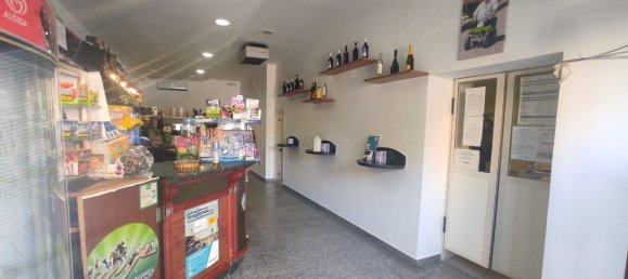 89m² Commercial property in Rome, Italy No. 189693 6