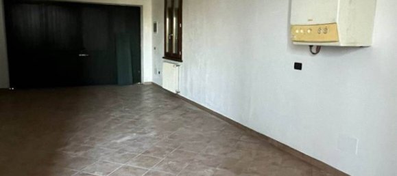 2 bedrooms Villa in Suzzara, Italy No. 172151 9