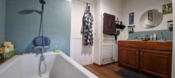 5 bedrooms House in Sainville, France No. 153830 58