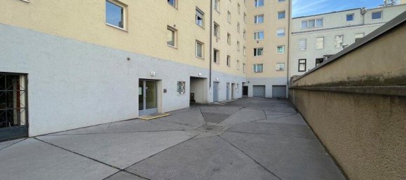 2 rooms Apartment in Favoriten, Austria No. 149002 3