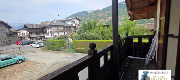 Вилла с 4 комнатами в Грессан, Италия № 309759 16