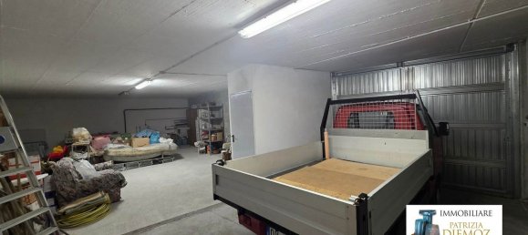 Вилла с 4 комнатами в Грессан, Италия № 309759 23