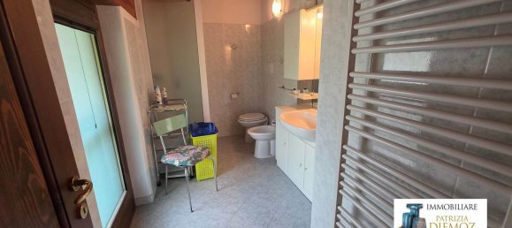 Вилла с 4 комнатами в Грессан, Италия № 309759 21