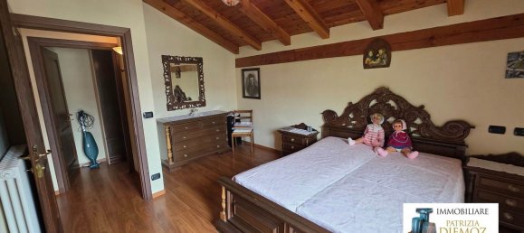 Вилла с 4 комнатами в Грессан, Италия № 309759 14