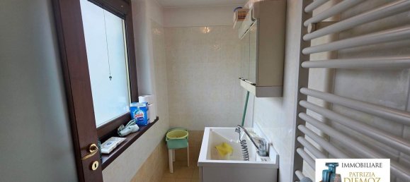 Вилла с 4 комнатами в Грессан, Италия № 309759 10