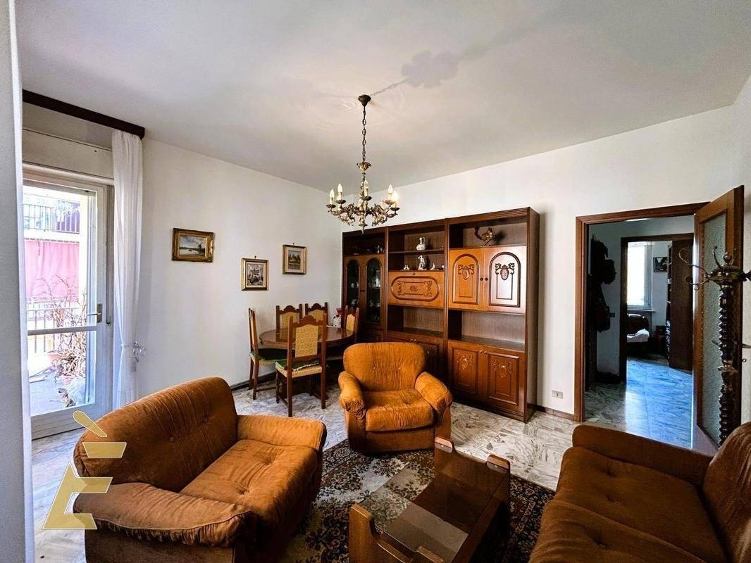 Apartamento T3 em Pavia, Italy N.º 283560