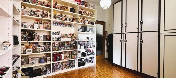 3 bedrooms Apartment in Pavia, Italy No. 283560 9