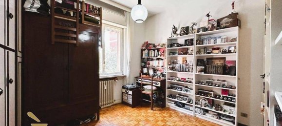 3 bedrooms Apartment in Pavia, Italy No. 283560 10