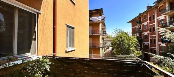 3 bedrooms Apartment in Pavia, Italy No. 283560 7