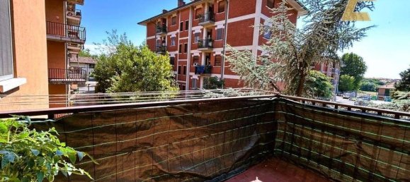 3 bedrooms Apartment in Pavia, Italy No. 283560 8